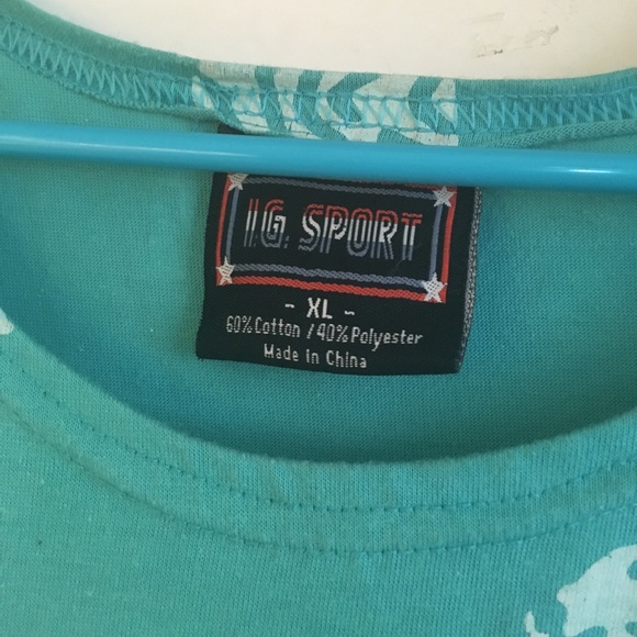 Vintage 80s coverup with fish print - Picture 3 of 4